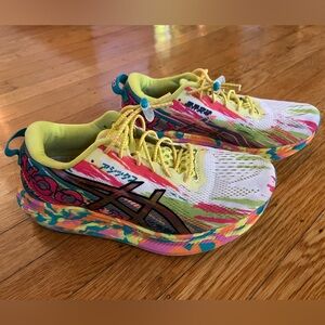 ASICS NOOSA TRI 13 - size 6